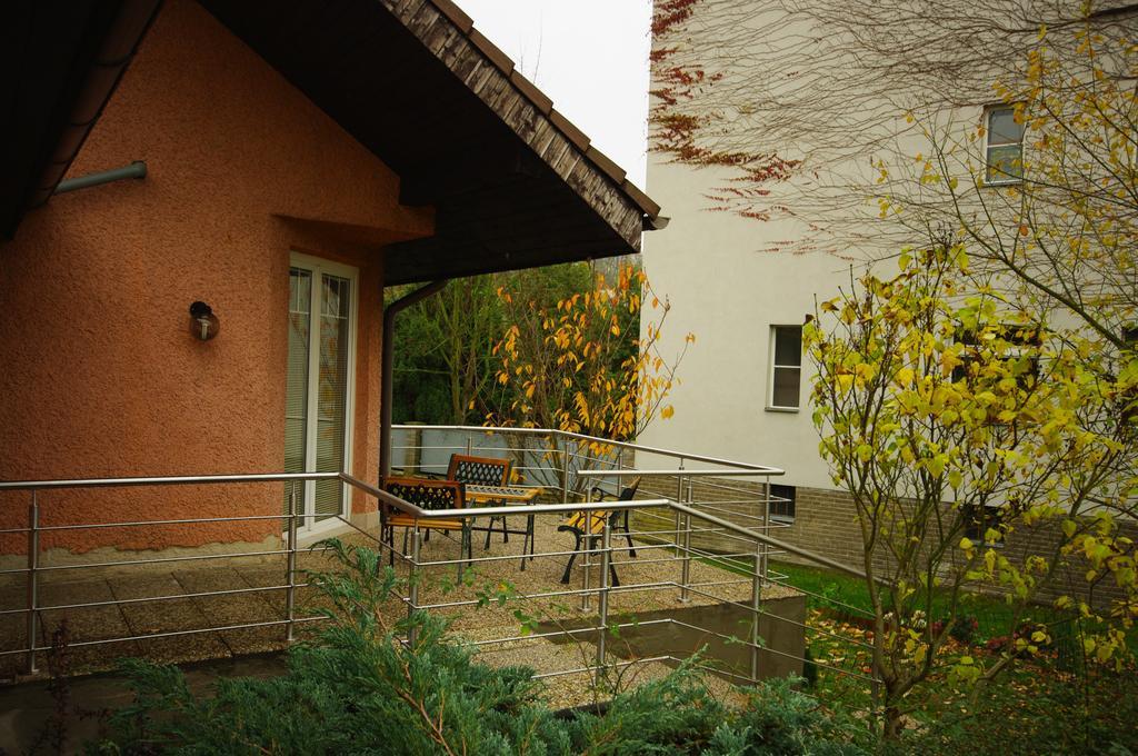 Cozy Gardens Apartments In ปราก ภายนอก รูปภาพ